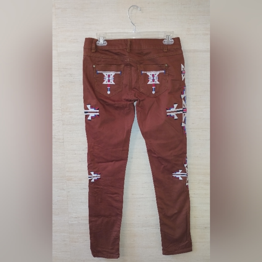 36 Points 5 Brown Pants with Red and White Tribal Pattern (15" by 36") - Picture 8 of 9